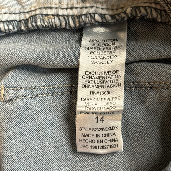 3/$25 Democracy Ab Tech Distressed Strt Leg Destroyed Hem Lt Denim Jean sz14 - Picture 10 of 16